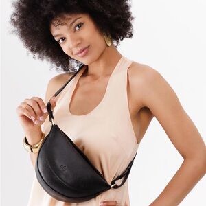 Portland Leather koala sling Black Leather Crossbody Bag small